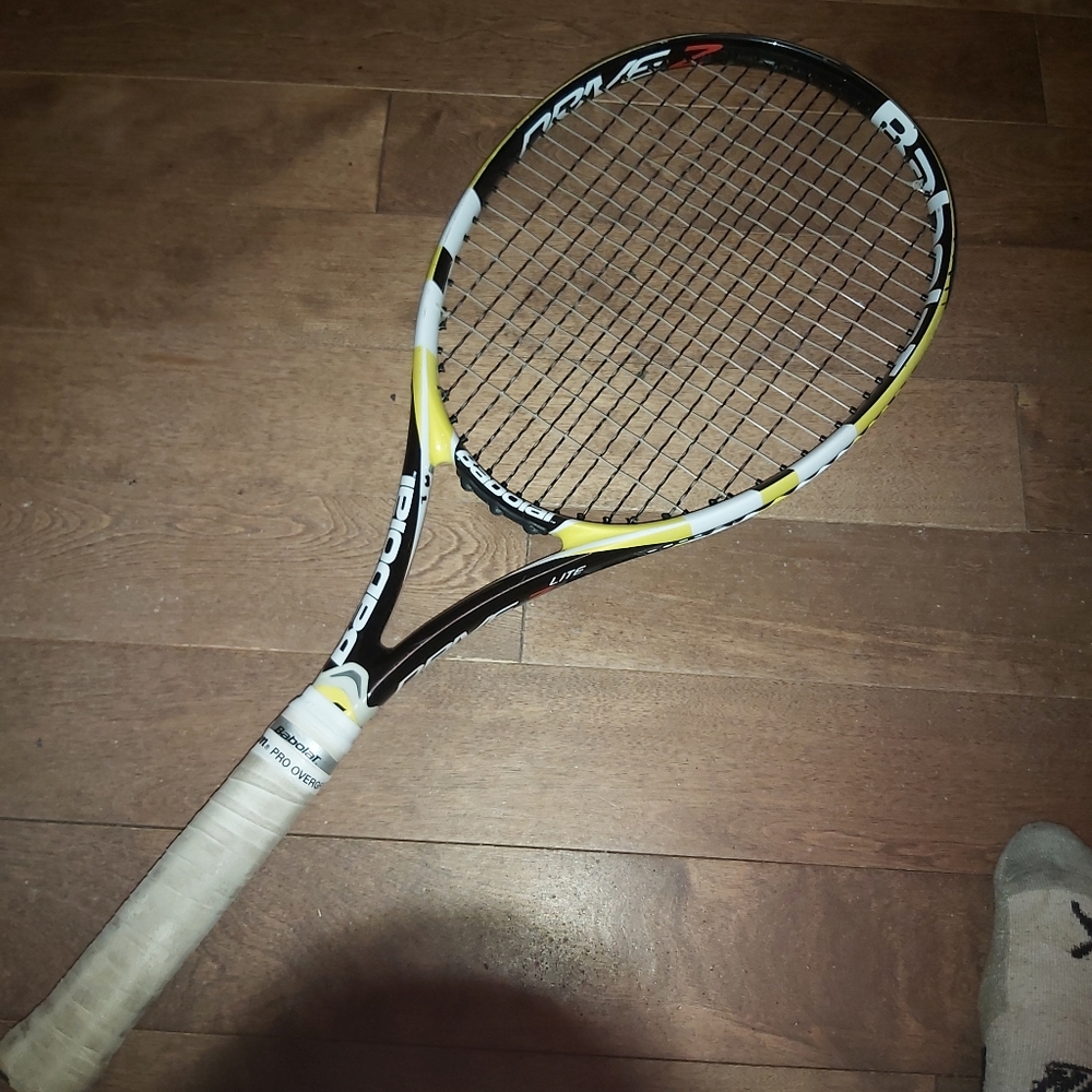 Babolat yennis racquet